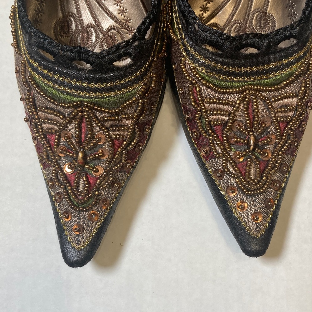 Project Vintage XINNISI Black Gold Bronze Embroidered Beaded Kitten Heels Sz 36 - Picture 3 of 13